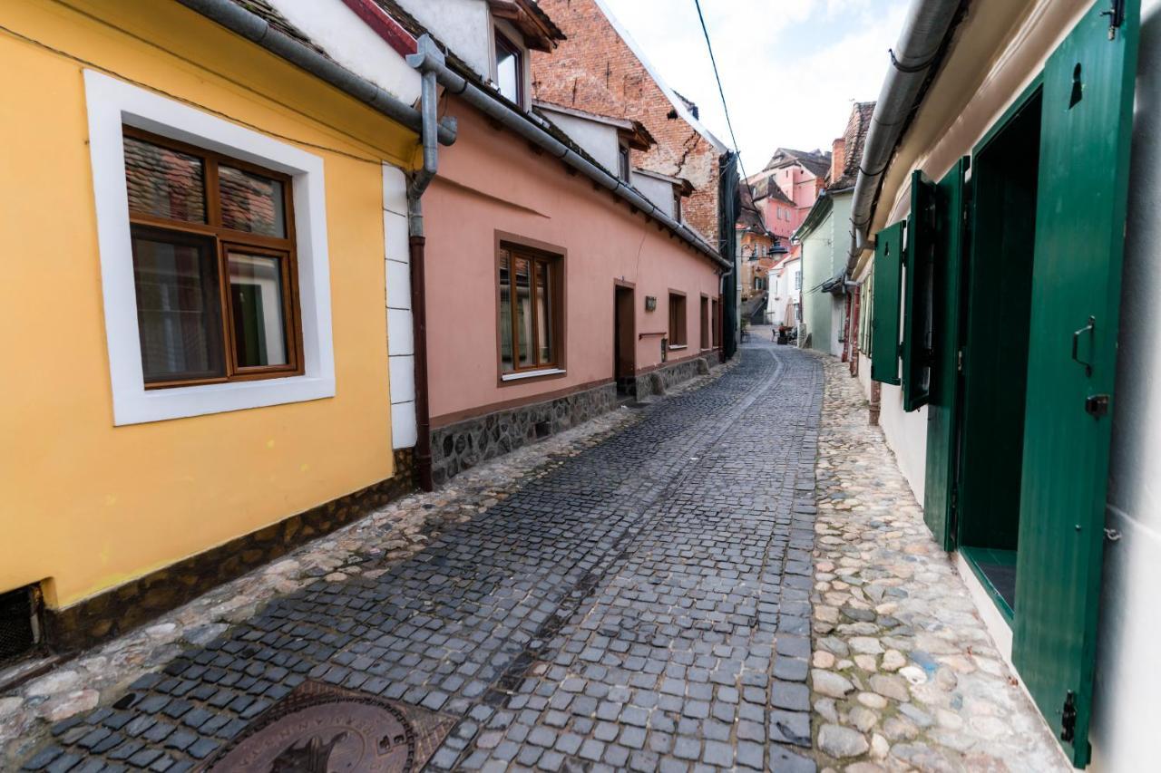 Charming Studio Ideal For Getaways Or Workations In Sibiu'S Medieval City Center Exterior photo